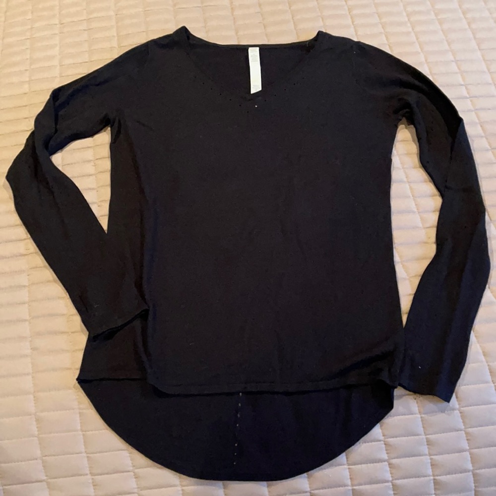 Lululemon black sweater vneck 4
